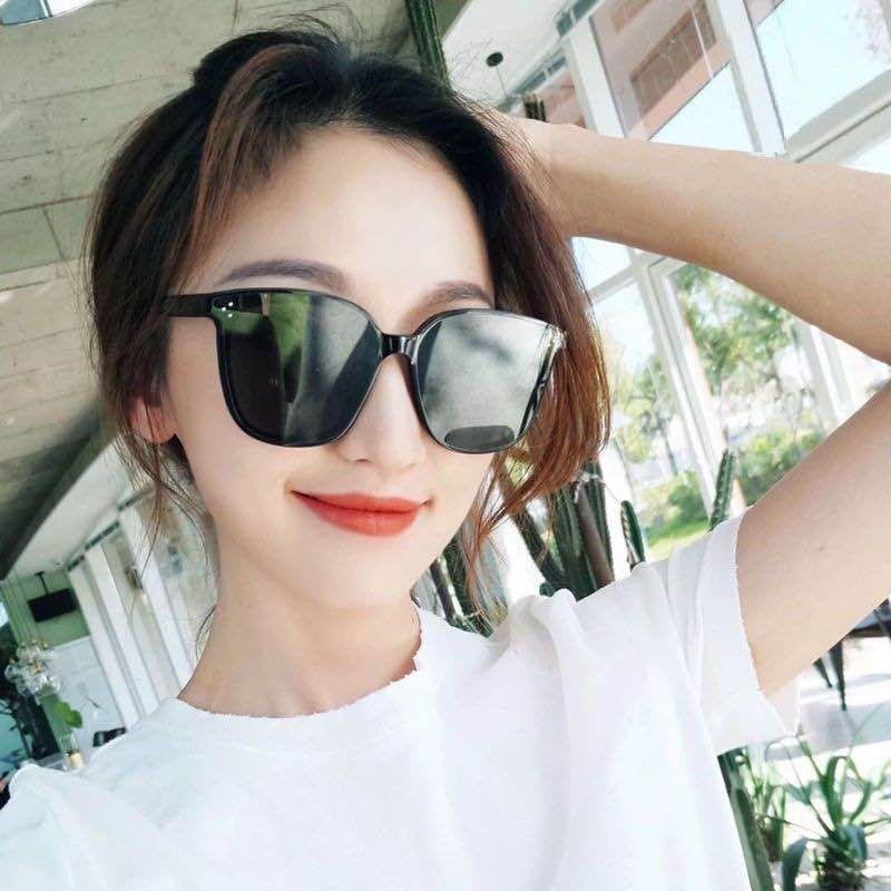 Kacamata Retro Frame Jumbo Cat Tiga Titik Mata Kucing Korean Fashion Sunglasses