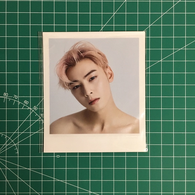 ((BOOKED))ASTRO Cha eunwoo polaroid photocard pc switch on official