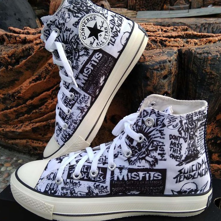 sepatu punk converse