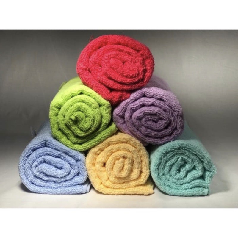 Handuk merah putih 60x120 polos