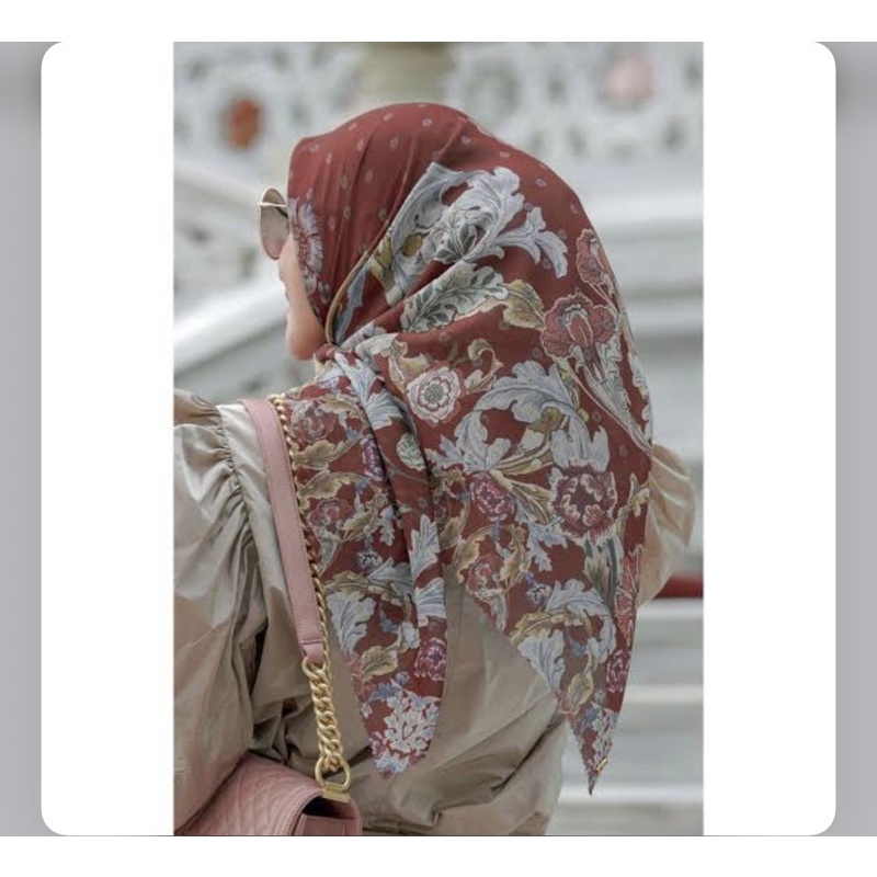 Buttonscarves Royale Maroon