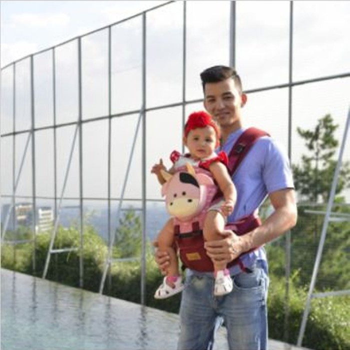 Gendongan Depan Hipseat Dialogue Baby - DGG 4136