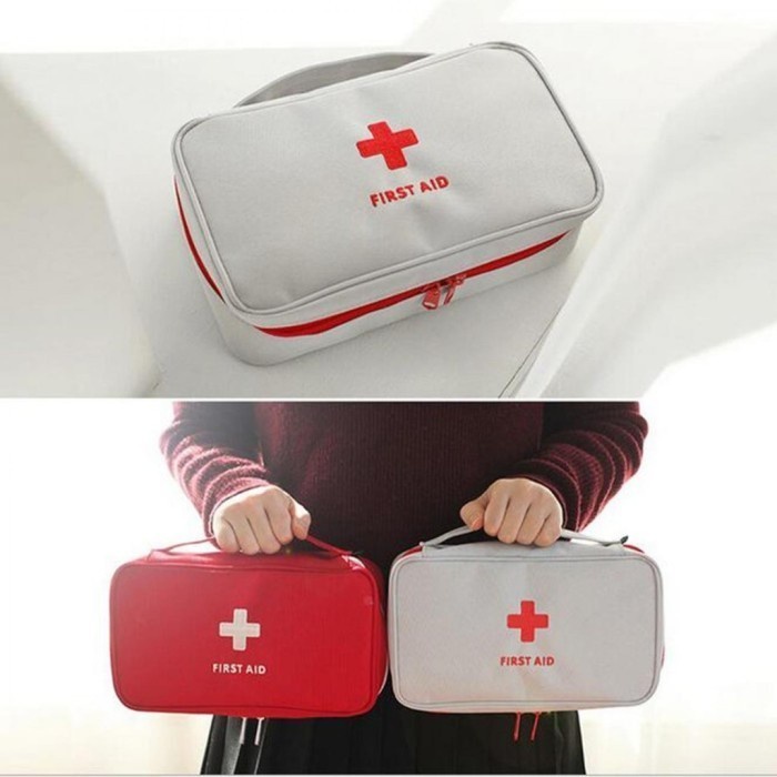 Tas P3K Travel Obat Multifungsi First Aid Kit Bag Hanya Tas