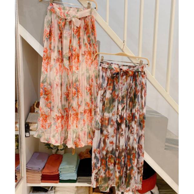 ROK PLISKET FLOWER - ROK PLISKET / ZARA SKIRT - ROK IMPOR - REAL PICT