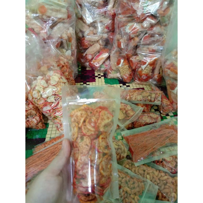 

SEBRING/SEBLAK KERING/KRUPUK BANTET PEDAS DAUN JERUK