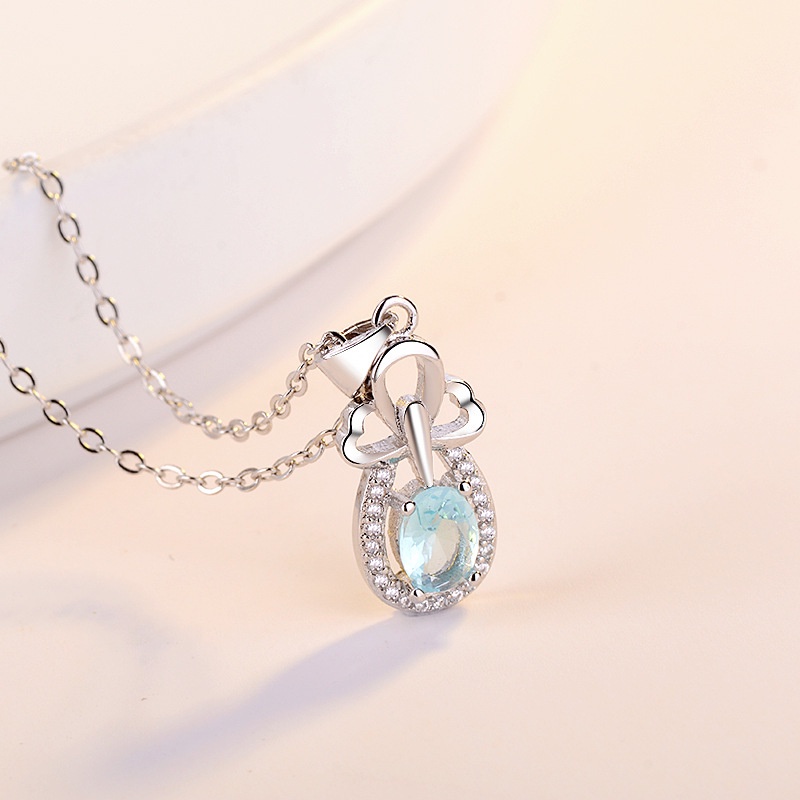 [Ready Stock]Fashion New Simple Sky Blue Crystal Necklace Heart-Shaped Pendant