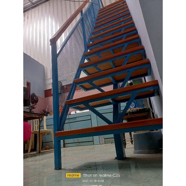 TANGGA RUMAH MURAH MINIMALIS TRAP DAN HANDLE RALLING KAYU