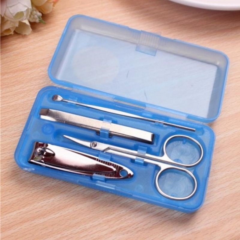 Manicure Set 4 in 1 Pedicure Gunting Kuku Capit Pinset Korek Telinga