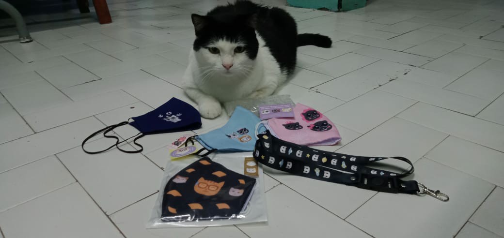 Masker Bordir Dua Lapis Ada Tempat Tisu (22x13cm)