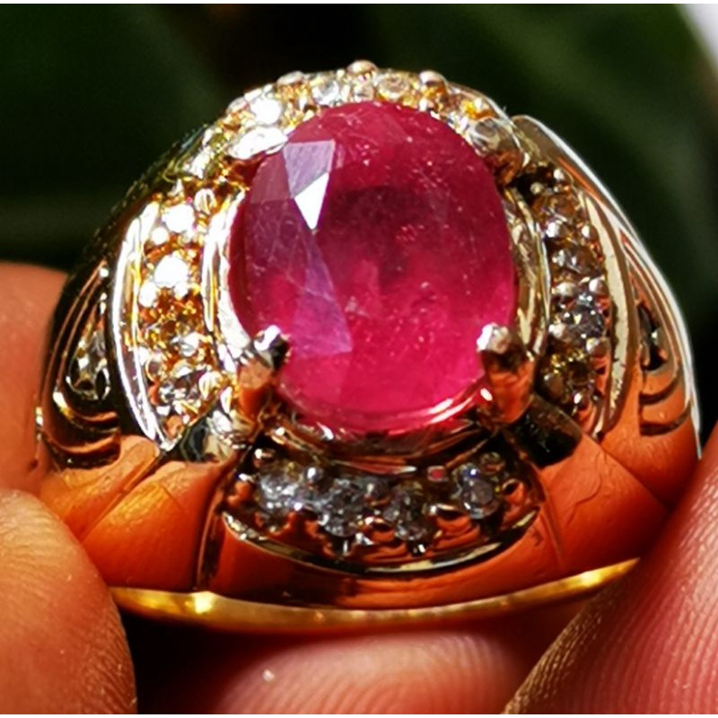 Batu permata natural ruby mozambik