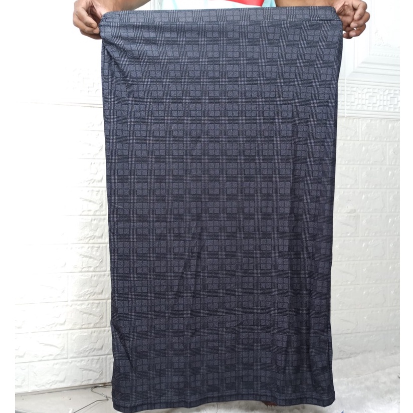 Jumbo Rok Motif Kotak / Span Tartan premium Super Jumbo-KOTAK ZARA HITAM