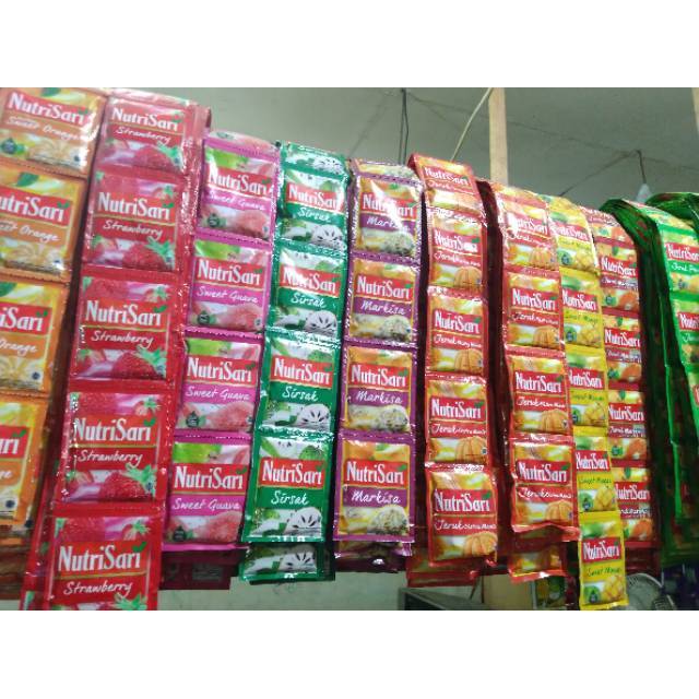 

Minuman serbuk Nutri Sari / Nutrisari sachet isi 10