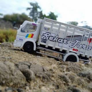 MINIATUR TRUK OLENG BAHAN PVC BESI STENLIS Shopee 