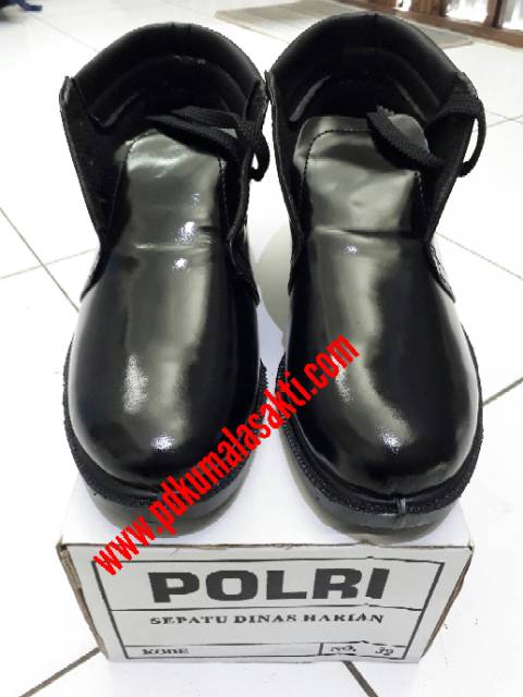 Sepatu PDH Polri Jatah Produksi-Topi Polisi-Kaos Polisi-Rompi Polisi-Sabuk Polisi-Kopel Polisi-Helm