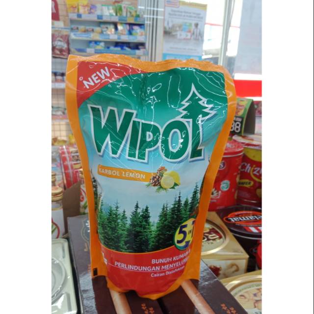 Karbol wipol wangi lemon. 780 ml