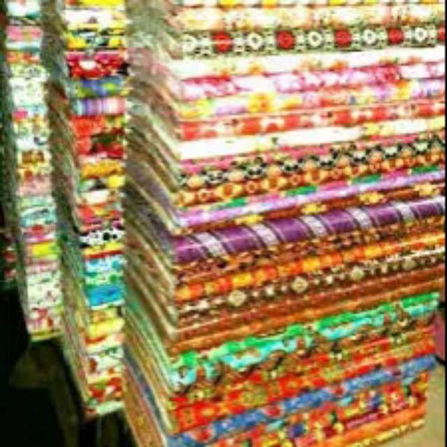 

Bungkus kertas kado packing tambahan sampul cover kado hadiah bingkisan