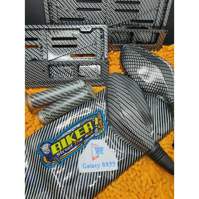 Spion click Karbon+Kulit jok Karbon+handgrip kitaco+plat nomor karbon ATM