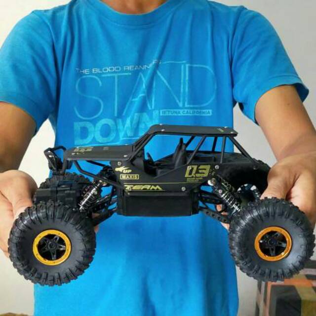 Mobil remot ofroad 4x4 body aloy Shopee Indonesia Mobil remot ofroad 4x4 body aloy Shopee Indonesia