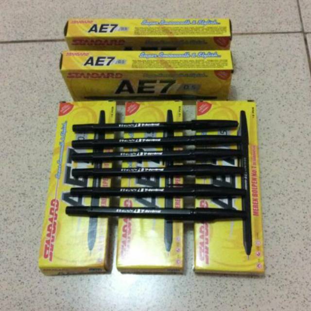 

Pulpen Murah Standard AE7 Isi 1 Lusin