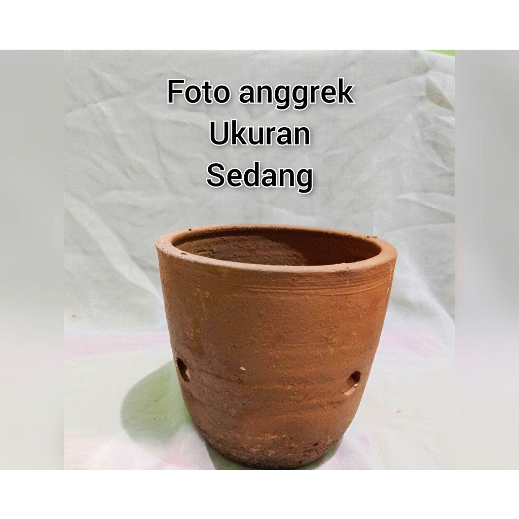 Pot angrek Ukuran Tinggi sedang Sedang //Tanah Liat//Grabah//guci taman