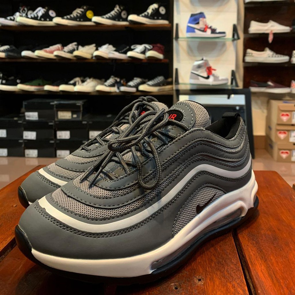 grey white air max 97