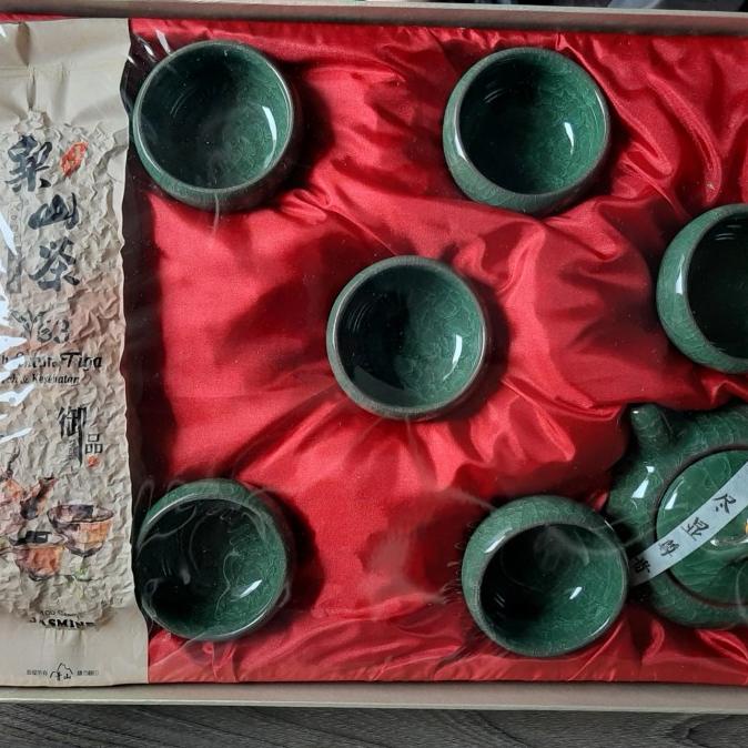 

TERBATAS Tea Pai Set Chinese Tea Enam Tiga