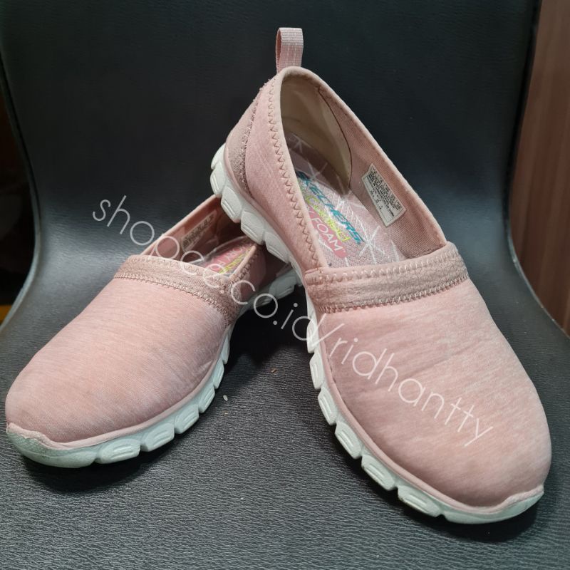 [PRELOVED] Skechers SKCHRS GoWalk AirCooled Memory Foam Size 36 Sepatu Santai Kasual Wanita