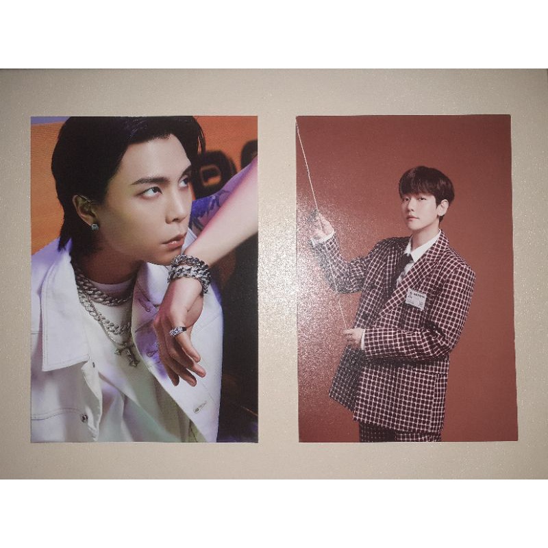 

Postcard Baekhyun EXO SG 2021 & Postcard Johnny Sticker