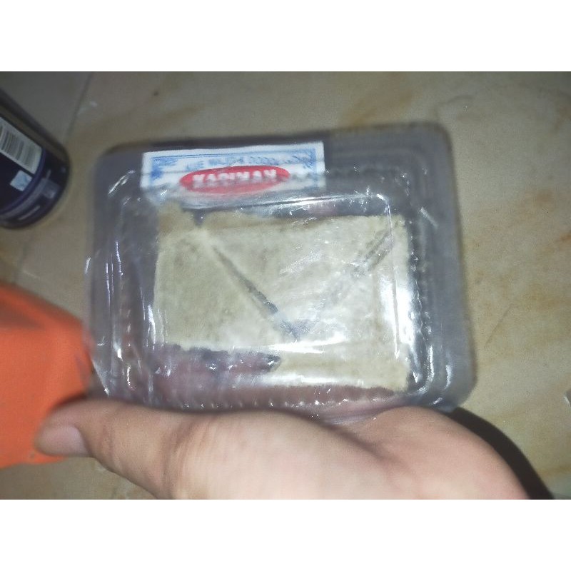 

Dodol Wajik Manis Rasa Kelapa Khas Kota Cirebon Kemasan 100 Gram