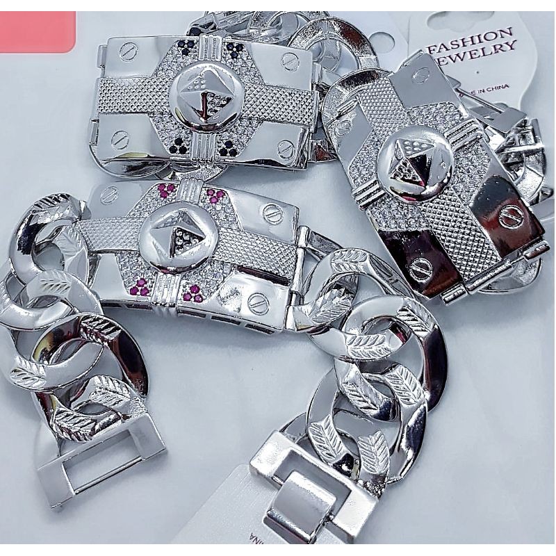 Gelang Xuping Lapis Emas 24K Rantai Plat Permata Swaroski .