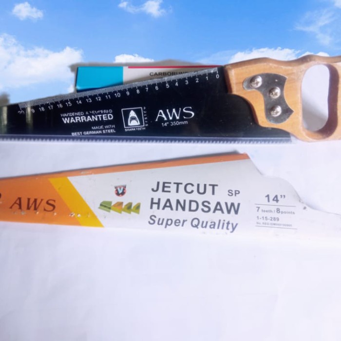 gergaji kayu manual kecil