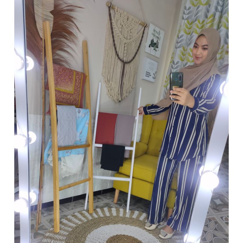 Tangga Dekorasi | Tangga Kayu Dekorasi | Tangga Hias