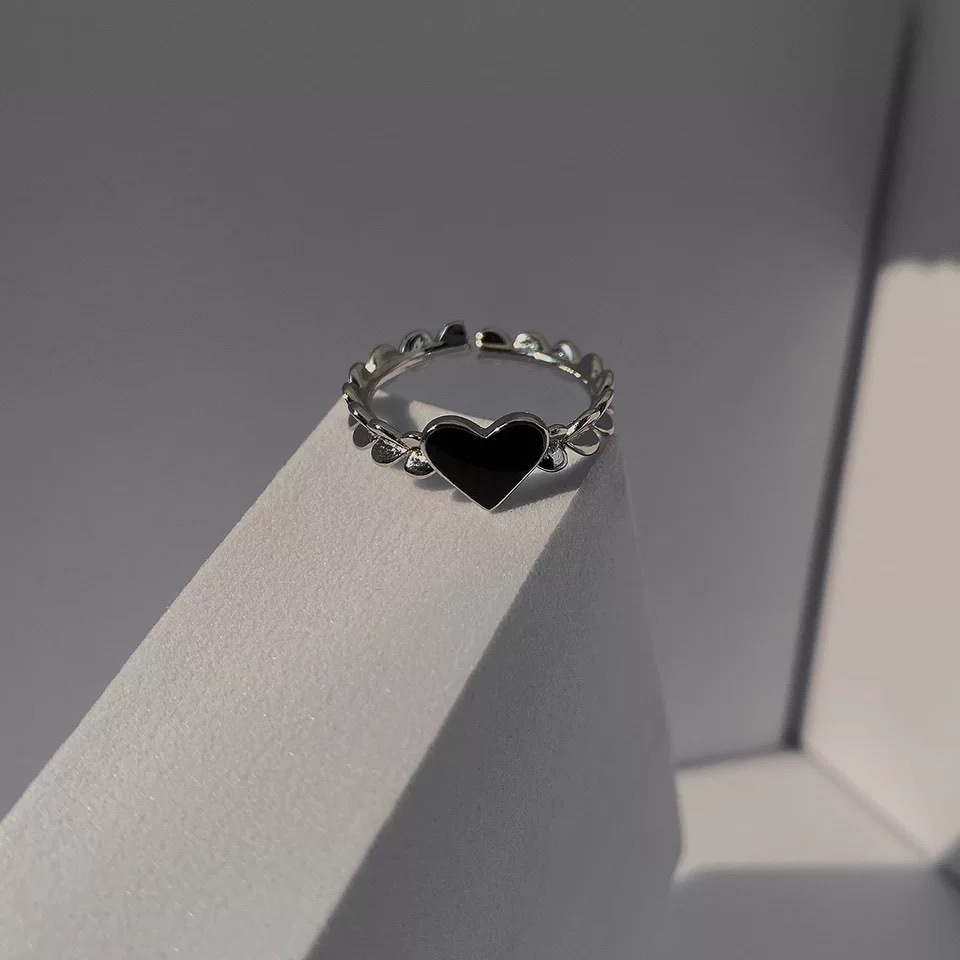 Korean Exquisite Love Ring Couple Black Heart-shaped Opening Adjustable Ring