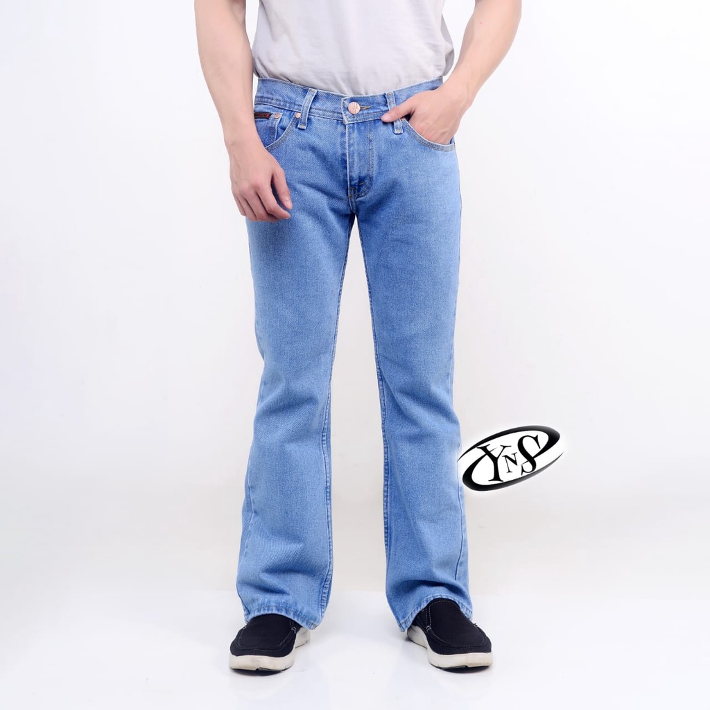 Celana Jeans Cutbray Pria / Jeans Bootcut / Jeans Hitam / Komprang