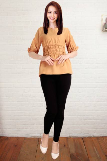 Blouse kerut pinggang tangan 3/4