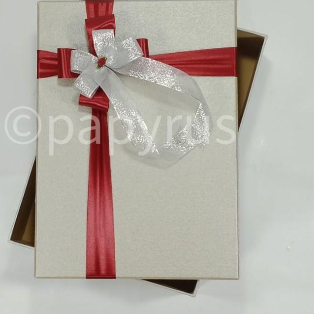 

➩ Papyrus 25x35 tinggi 5cm Kotak Kado Gift Box ➪