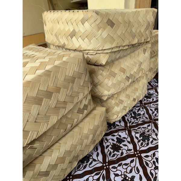 

Besek Natural Ukuran 20 x 20 (Sepasang)