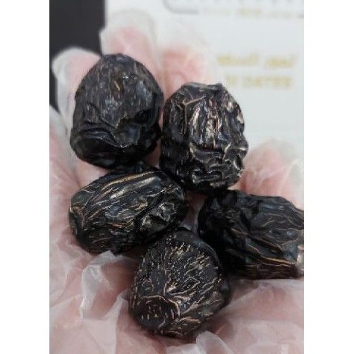 

Kurma Ajwa Premium Asli Madinah 1 kg / Medina dates / Ajwa Madinah Organik Premium