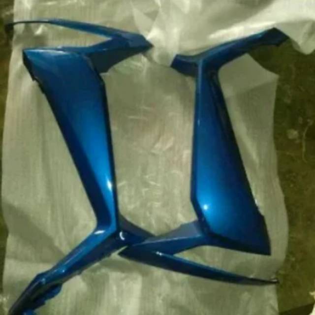 Sayap luar supra x 125 fi biru