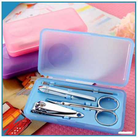 Alat Manicure Pedicure Set 4 in 1 Box Plastik Rawat Perawatan Kuku Gunting Korek Telinga Kuping (MG46)