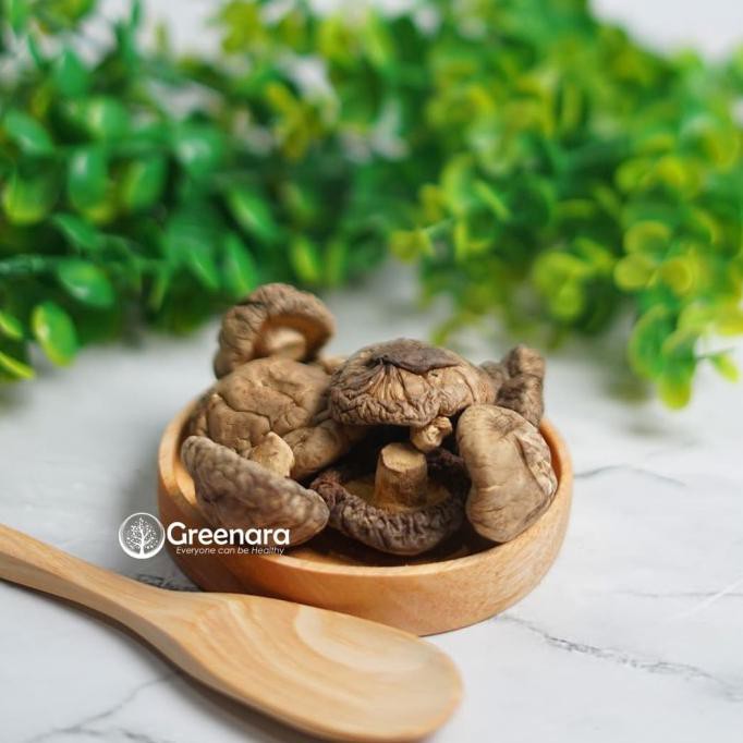 

TERMURAH Jamur Shitake Kering 100gr / Jamur Hioko / Dried Shitake Mushroom Kode 257