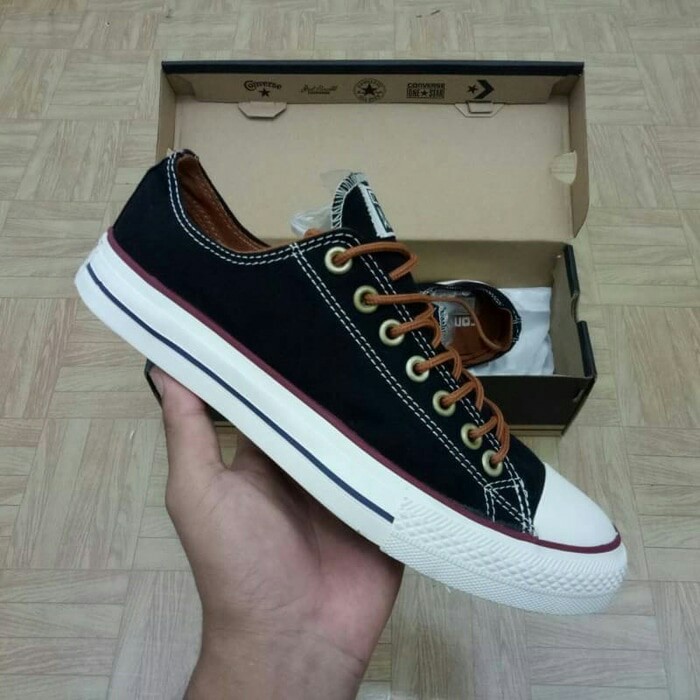 SEPATU CONVERSE CLASSIC PREMIUM IMPORT VIETNAM BLACK WHITE HITAM POLOS SEKOLAH KERJA LEBARAN HANGOUT