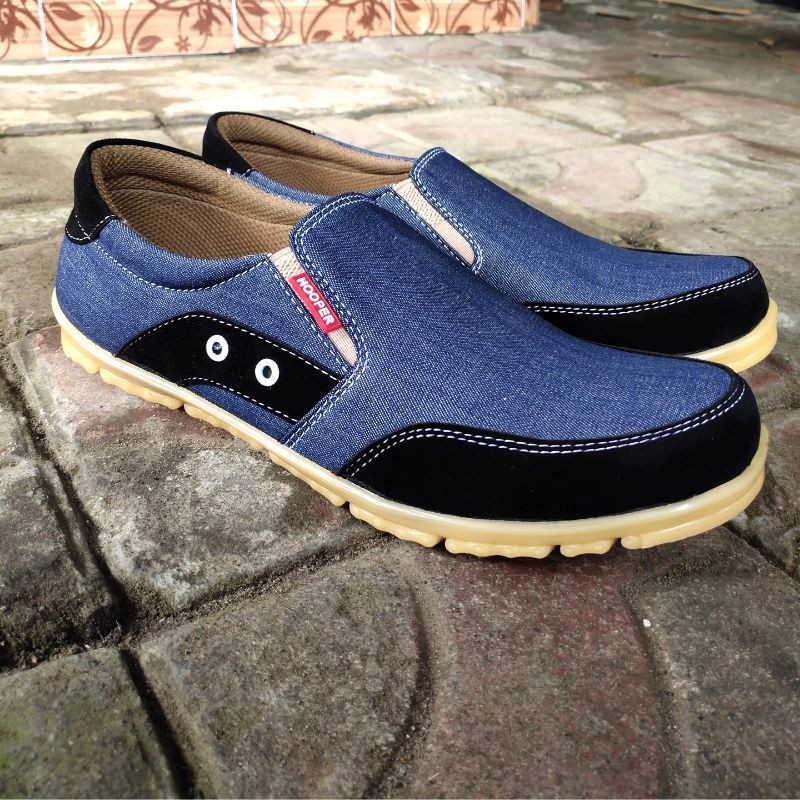 SEPATU CASUAL SANTAI KERJA SLIP ON PRIA