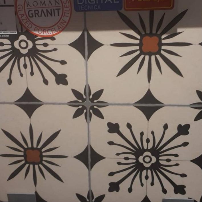 *TERLARIS* GRANIT ROMAN GAUDY SERIES/GRANIT LANTAI MOTIF BATIK/dGaudy Corolla 30X30CM/KERAMIK BATIK 