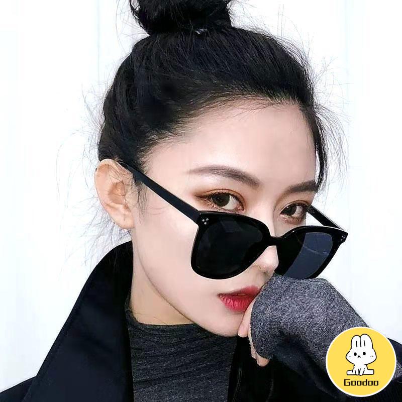 Kacamata Kotak Hitam Korean Fashion Sunglassess Wanita/Pria Unisex -Doo