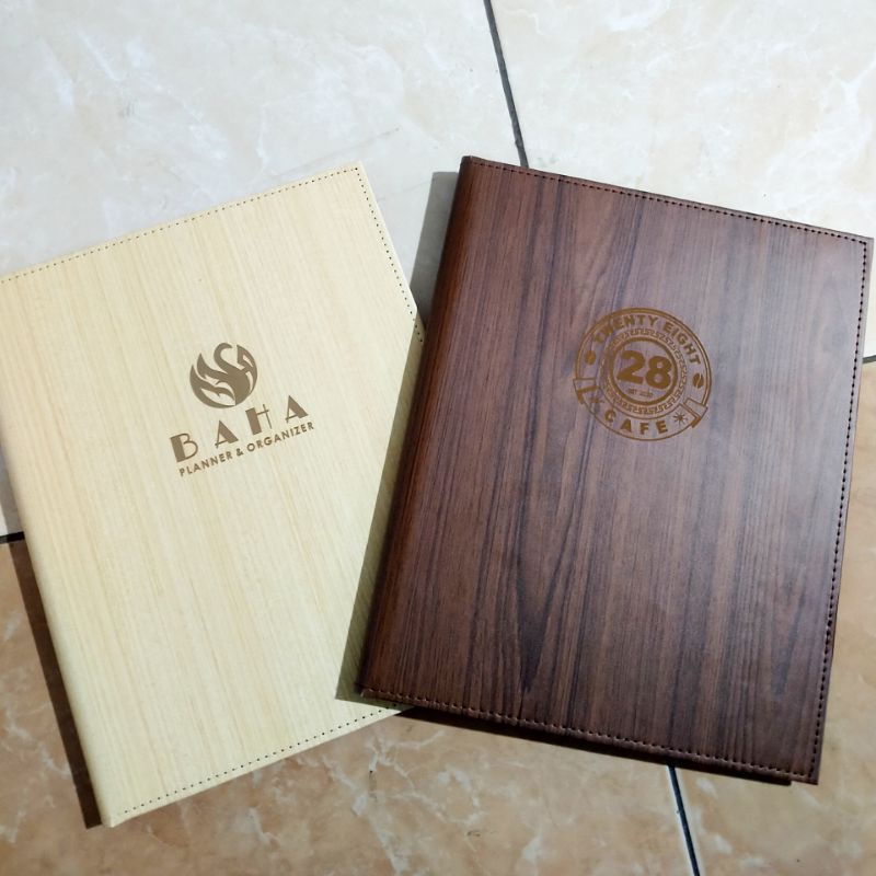 

Cover Menu A4 Bahan Hpl Dibaut - Logo Di Laser