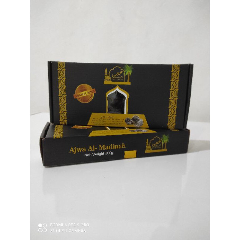 

Kurma Premium Ajwa Al Madina