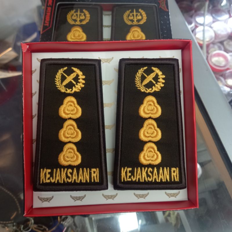 PANGKAT KEJAKSAAN GOL. 4B