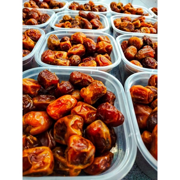 

Kurma Sukkari