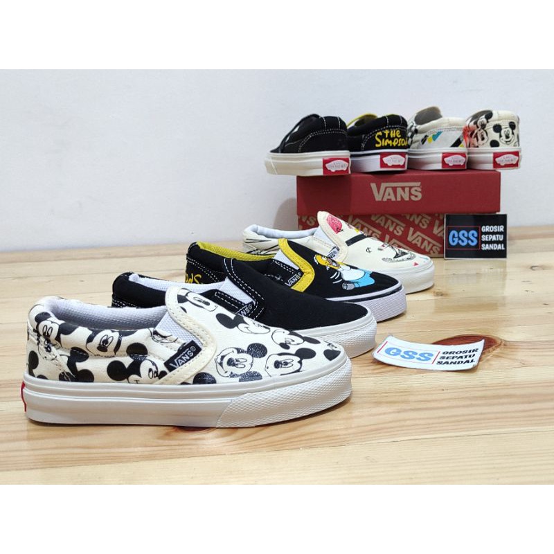 vans simpsons flip flops